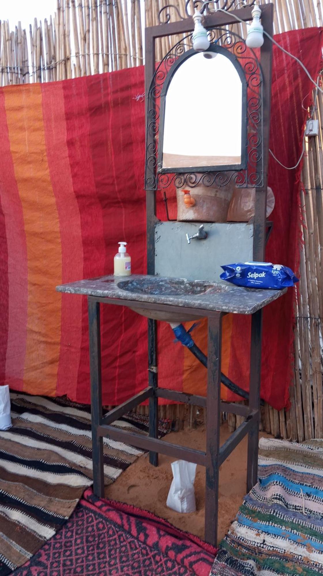 Gambi Camp Hotel Adrouine Luaran gambar